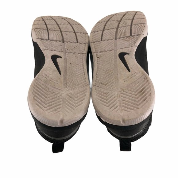 Nike Boys 6.5 Youth Team Hustled D7 Black Sneakers - Picture 6 of 8